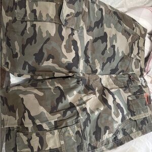 Urban Pipeline Camouflage Cargo Shorts men’s